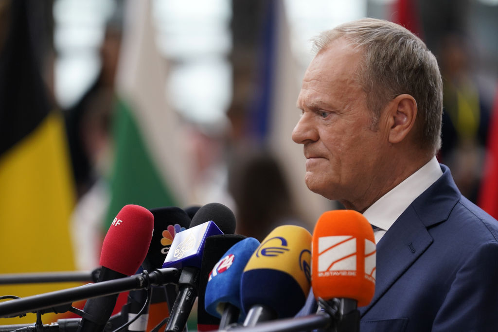 رئيس الوزراء البولندي: الاتحاد الأوروبي سيمول مشاريع القبة الحديدية وخط الدفاع على الحدود الروسية
