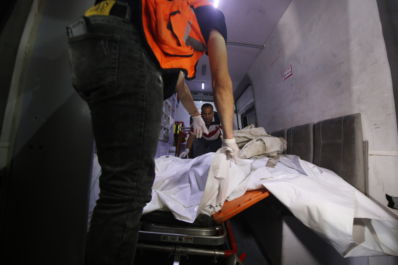 مراسلنا: قتلى وجرحى بقصف إسرائيلي على عدة مناطق في غزة وقصف مكثف على حي الشجاعية
