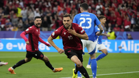 ألبانيا تهز شباك إيطاليا بأسرع هدف على الإطلاق في تاريخ كأس أوروبا (فيديو)
