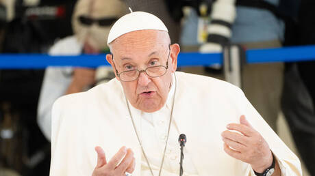 بابا الفاتيكان يعلق على مؤتمر سويسرا حول أوكرانيا