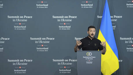 برلماني روسي: لا ينبغي أن نصدق تصريحات زيلينسكي حول السلام