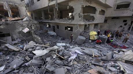 مراسلنا:  سقوط 12 قتلى وإصابات حرجة في قصف إسرائيلي طال لجان تأمين المساعدات في رفح