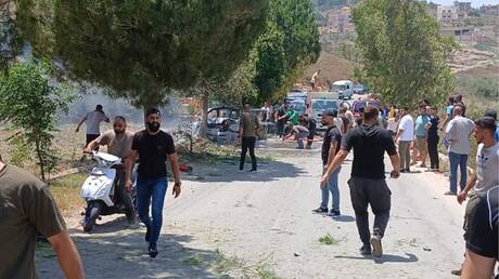 قتيل في غارة إسرائيلية استهدفت سيارة في بلدة دير كيفا جنوب لبنان (فيديو +صور)