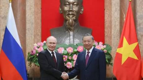 الرئيس الفيتنامي: سندعو دائما إلى تطوير العلاقات مع روسيا