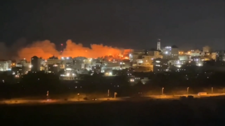 حريق ضخم قرب قاعدة عسكرية إسرائيلية في القدس (فيديوهات)