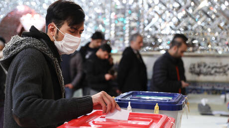 بدء انتخابات الرئاسة الإيرانية خارج البلاد رسميا