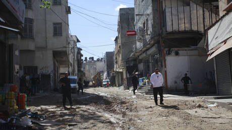 مقتل فلسطيني وإصابة 5 آخرين بغارة إسرائيلية على مخيم نور شمس بطولكرم