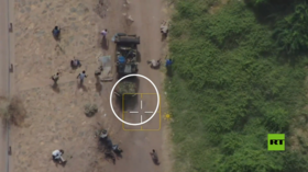 معركة الخرطوم.. لقطات جوية تظهر مقاتلي قوات الدعم السريع ينسحبون وسط قتال عنيف