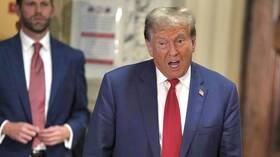 ترامب يطلب رفع حظر النشر بمحاكمته الجنائية