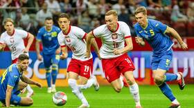 شاهد.. ثلاثية بولندا في مرمى أوكرانيا