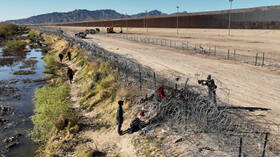 استطلاع: 60% من الأمريكيين يؤيدون ترحيل المهاجرين غير الشرعيين