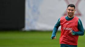 رونالدو مهنئا نجله من