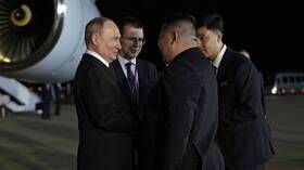 بيونغ يانغ: بوتين وكيم جونغ أون يناقشان تطوير العلاقات بين البلدين