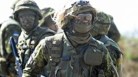 إستونيا: مستعدون للبحث في إرسال قوات إلى أوكرانيا