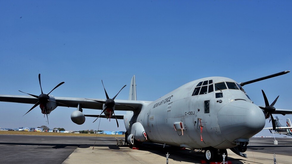 صحيفة: قاعدة في أوروبا توعز لطيارين أمريكيين بخلع زيهم الرسمي عند مغادرتها