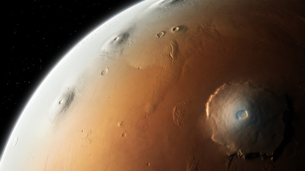 مركبة ناسا "الأطول عمرا" تلتقط صورة غير مسبوقة لأكبر بركان في النظام الشمسي