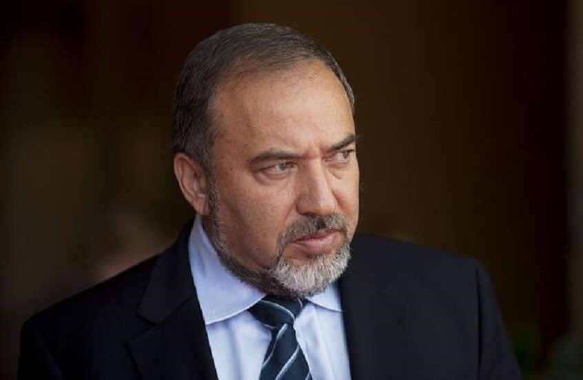 ليبرمان: لا يوجد خيار سوى استخدام التدابير غير التقليدية ضد التهديد النووي الإيراني (فيديو)