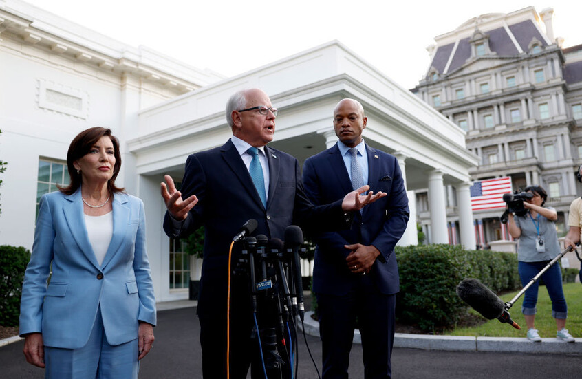 حكام الولايات الديمقراطية يؤكدون دعمهم لبايدن