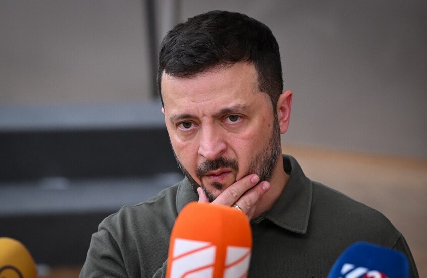 "لن يقابله"..  نظام كييف يرد على سعي تاكر كارلسون للقاء زيلينسكي