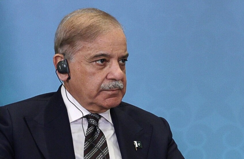 رئيس وزراء باكستان يدعو لمساعدة الدول المعرضة للتغير المناخي