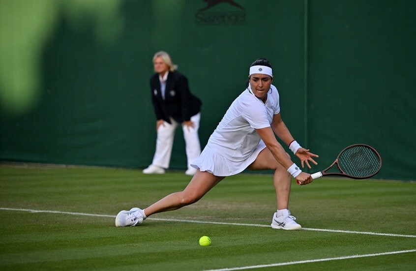 "وزيرة السعادة التونسية" أنس جابر تبلغ ثالث أدوار ويمبلدون