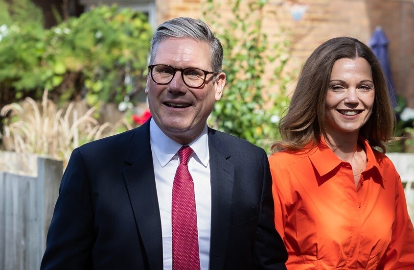 الصورة العامة لستارمر تخفي "حقيقته".. ملحد وزوجته "يهودية" ويتخلى عن وعوده ببساطة