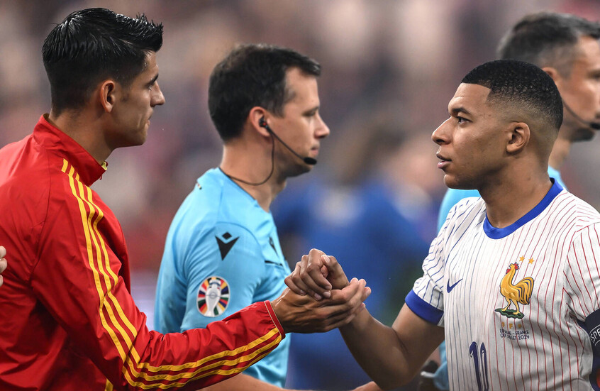 بسبب رجل أمن.. نهاية سيئة لنجم المنتخب الإسباني ليلة تأهل 