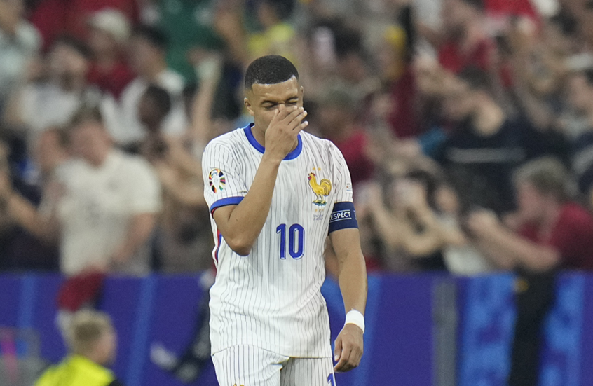 ريال مدريد يصدر بيانا بشأن مبابي بعد خروج فرنسا من 