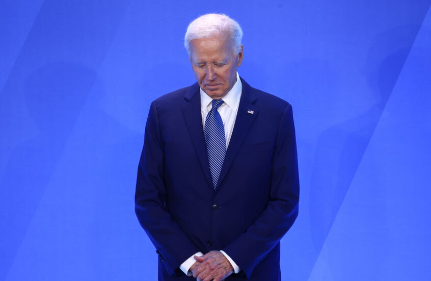 حاكم نيويورك يدعو بايدن إلى الانسحاب من السباق الرئاسي