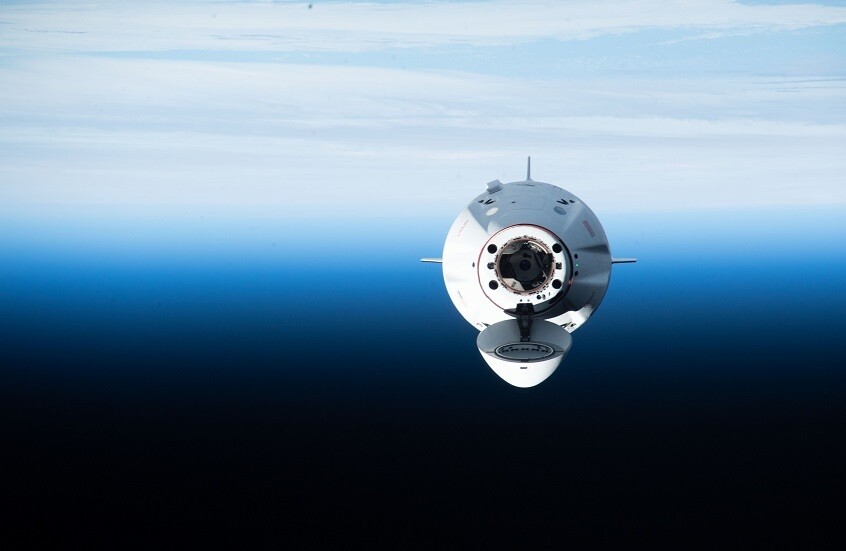 الرائد الروسي ألكسندر غوربونوف يصعد إلى المحطة الفضائية على متن مركبة Crew Dragon