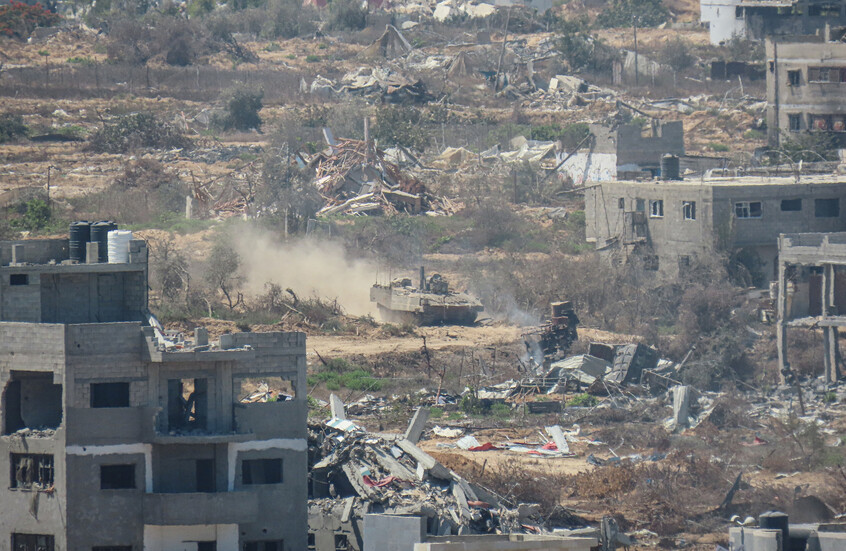 إعلام إسرائيلي يكشف أسماء المسؤولين المشاركين في "قمة قطر" حول المفاوضات مع "حماس"