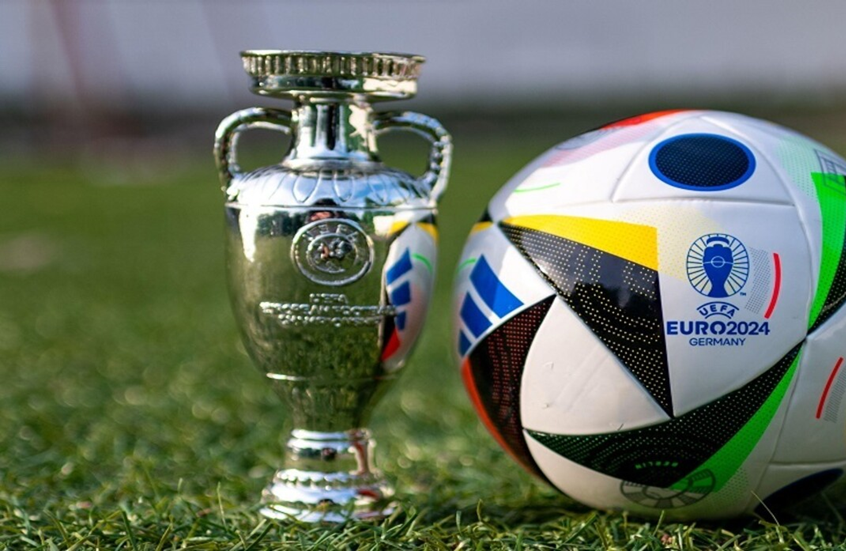 "اليويفا" يختار حكما شابا لإدارة مواجهة إنجلترا وإسبانيا في نهائي "يورو 2024"