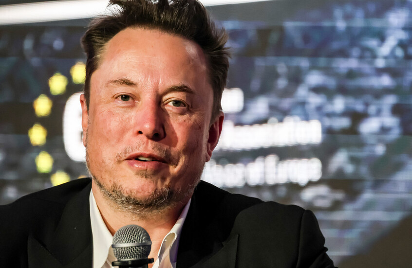 ماسك ينضم إلى مهاجمي بايدن: 100%!