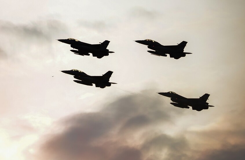 كندا ستخصص 285 مليون دولار لتدريب الطيارين الأوكرانيين على طائرات F-16