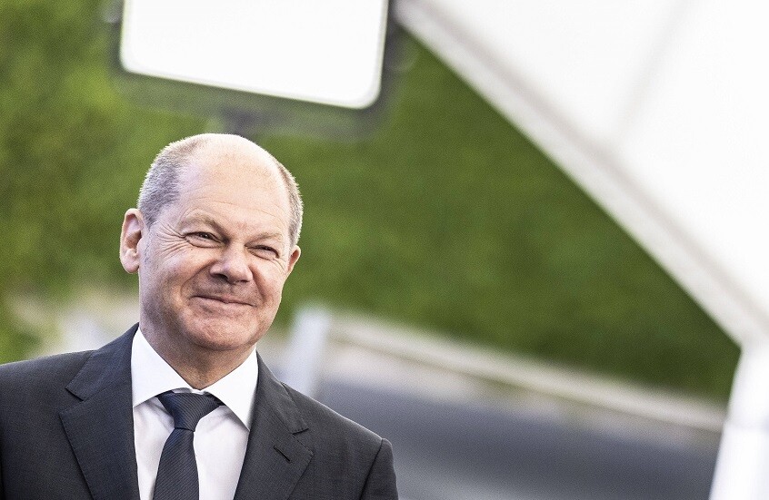 "سي إن إن"  تلقي معلومات في الفضاء الإعلامي عن محاولة اغتيال بطلتها روسيا وشولتس يرفض التعليق