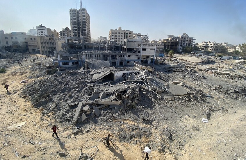 نعيم قاسم: هناك من يبرر لإسرائيل ما تصنعه والولايات المتحدة مخادعة في ضغطها على تل أبيب