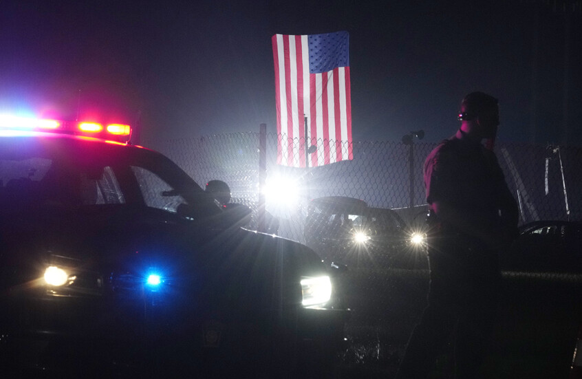 موظفة ديمقراطية أمريكية تثير الجدل بمنشورات لها حول محاولة اغتيال ترامب