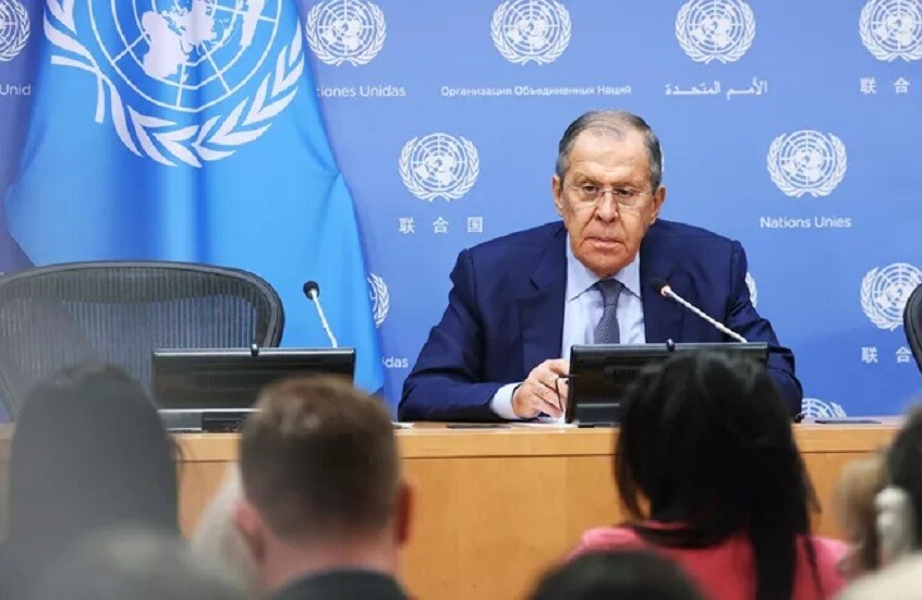 لافروف: الغرب حدد مسارا للمضي قدما في تنفيذ خطة زيلينسكي وبأي ثمن