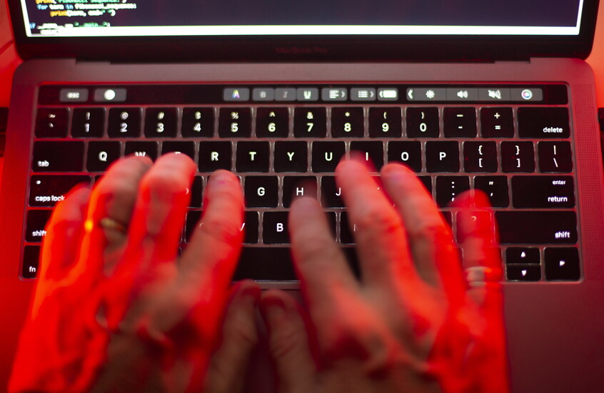 البورصات الأوروبية تتلون بالأحمر وسهم "كراود سترايك" يهوي بعد خلل أنظمة وخوادم الكمبيوتر حول العالم