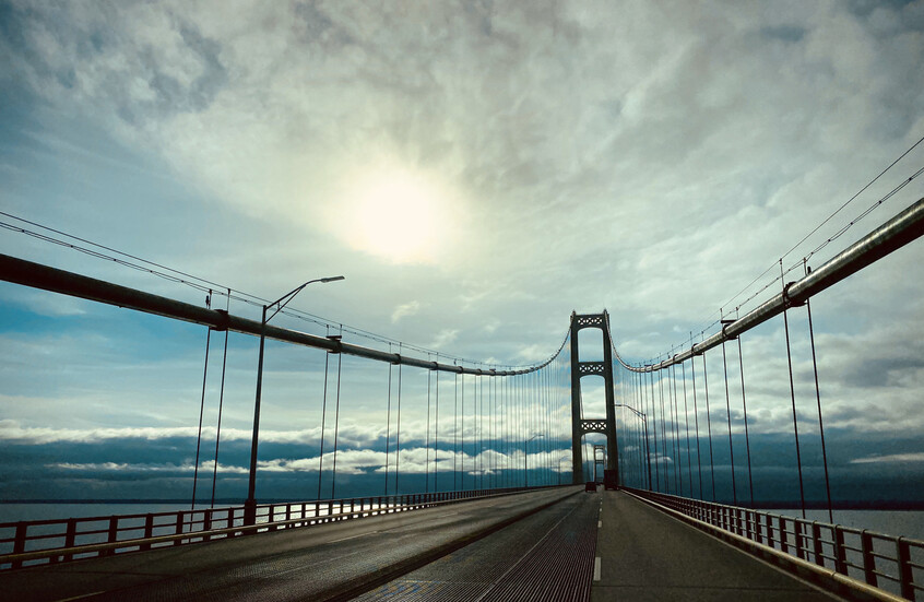 أكثر من 30 مفقودا إثر انهيار جسر في الصين (فيديو)