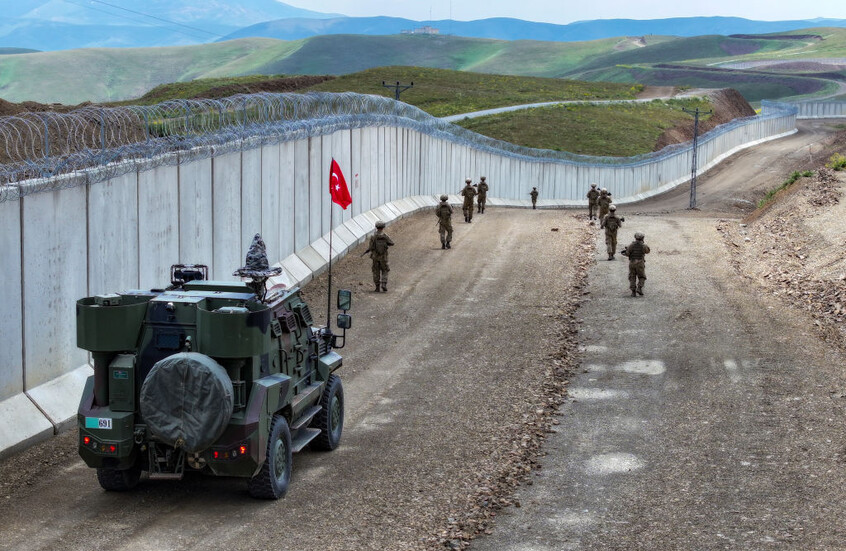 الجيش التركي يعلن القضاء على 19 مسلحا كرديا شمالي العراق وسوريا