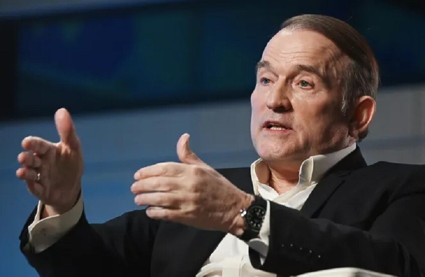 ميدفيدتشوك: يجب التفكير في مصير شعب أوكرانيا لا في سلامة أراضيها