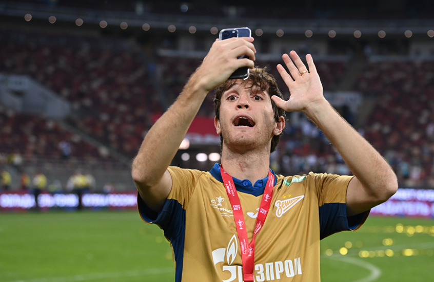 الدولي الروسي السابق فرنانديز يغادر نادي زينيت