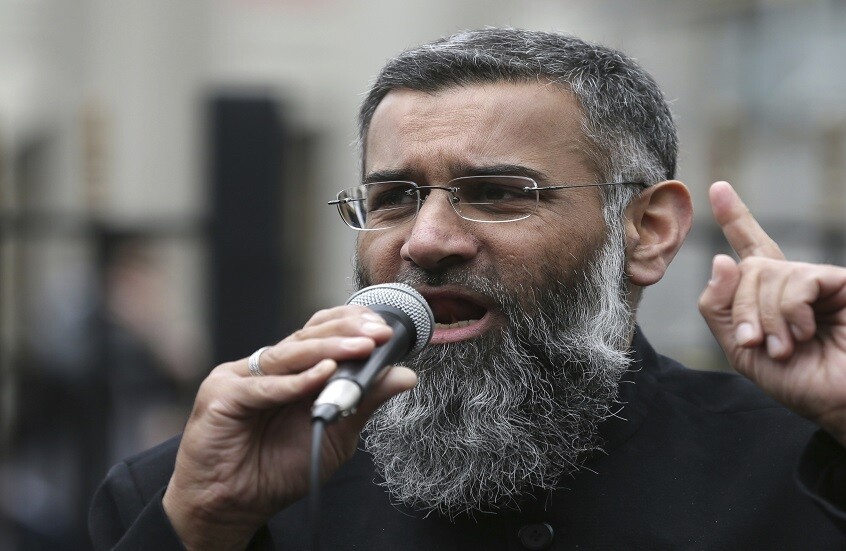 بريطانيا.. إدانة الداعية أنجم تشودري بتهمة إدارة جماعة متطرفة