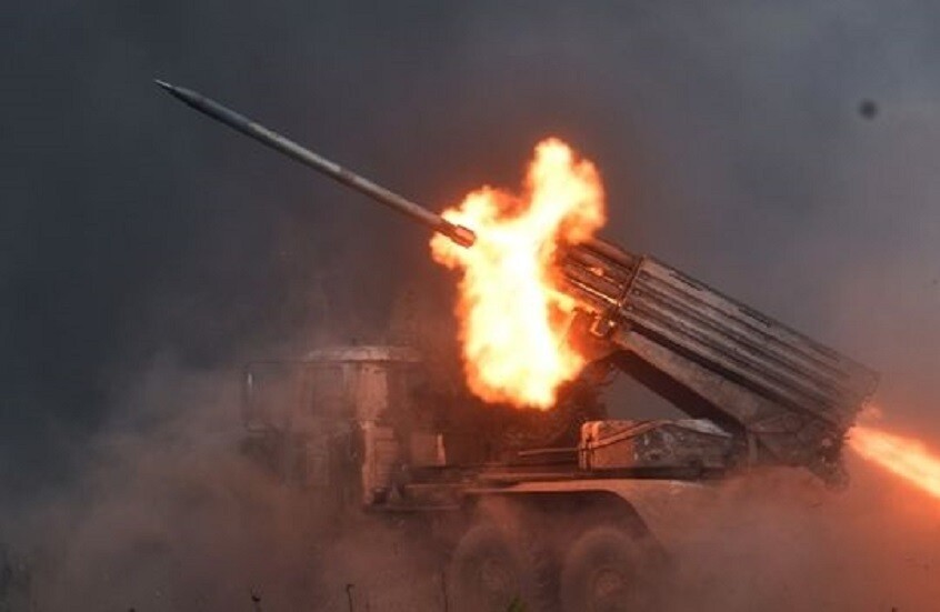 الجيش الروسي يقصف مطارا عسكريا لتدريب الطيارين الأوكرانيين في نيكولايف (فيديو)