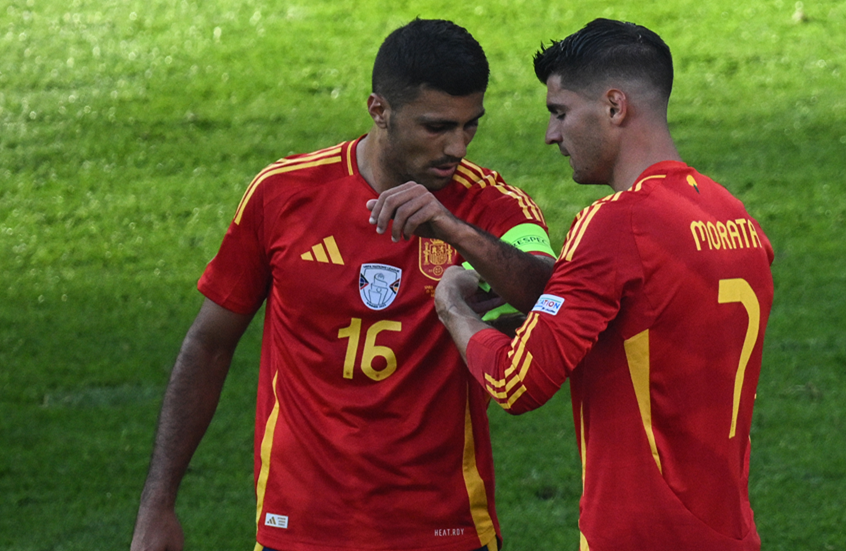 "اليويفا" يوجه اتهامات للثنائي رودري وموراتا بعد احتفالهما المثير للجدل بفوز إسبانيا بكأس أوروبا