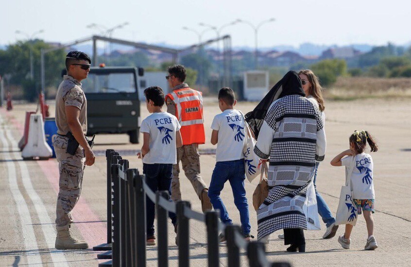 "الصحة العالمية" تنقل 15 طفلا من غزة إلى إسبانيا لتلقي رعاية طبية عاجلة