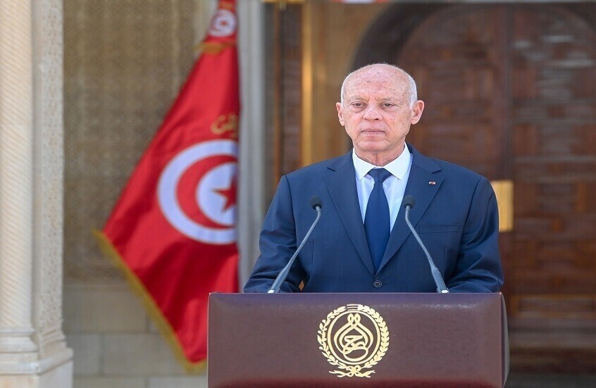 قيس سعيد يتحدث عن الوضع في تونس ويؤكد وجود "خيانات وارتماء في أحضان الصهيونية" (فيديو)