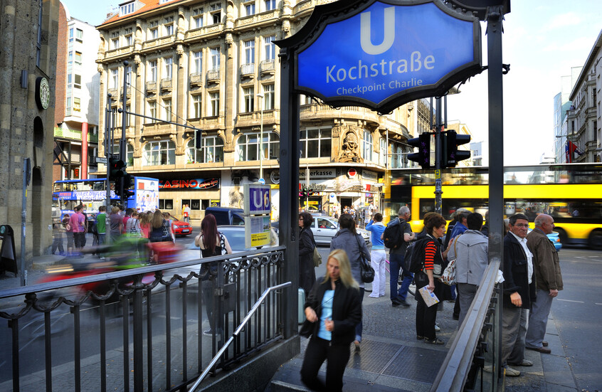 سياسي ألماني يحذر من نشوب موجة احتجاجات على نشر الصواريخ الأمريكية في البلاد