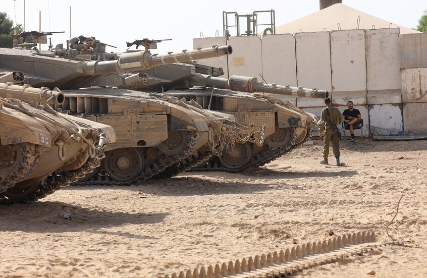 إعلام مصري: القاهرة أبلغت المشاركين في اجتماع روما تمسكها بانسحاب إسرائيلي كامل من معبر رفح